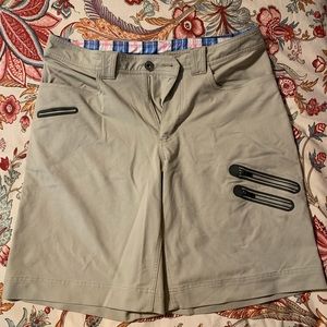 Men’s khaki Lululemon shorts